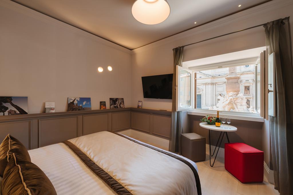 Rhea Silvia Luxury Navona 2*