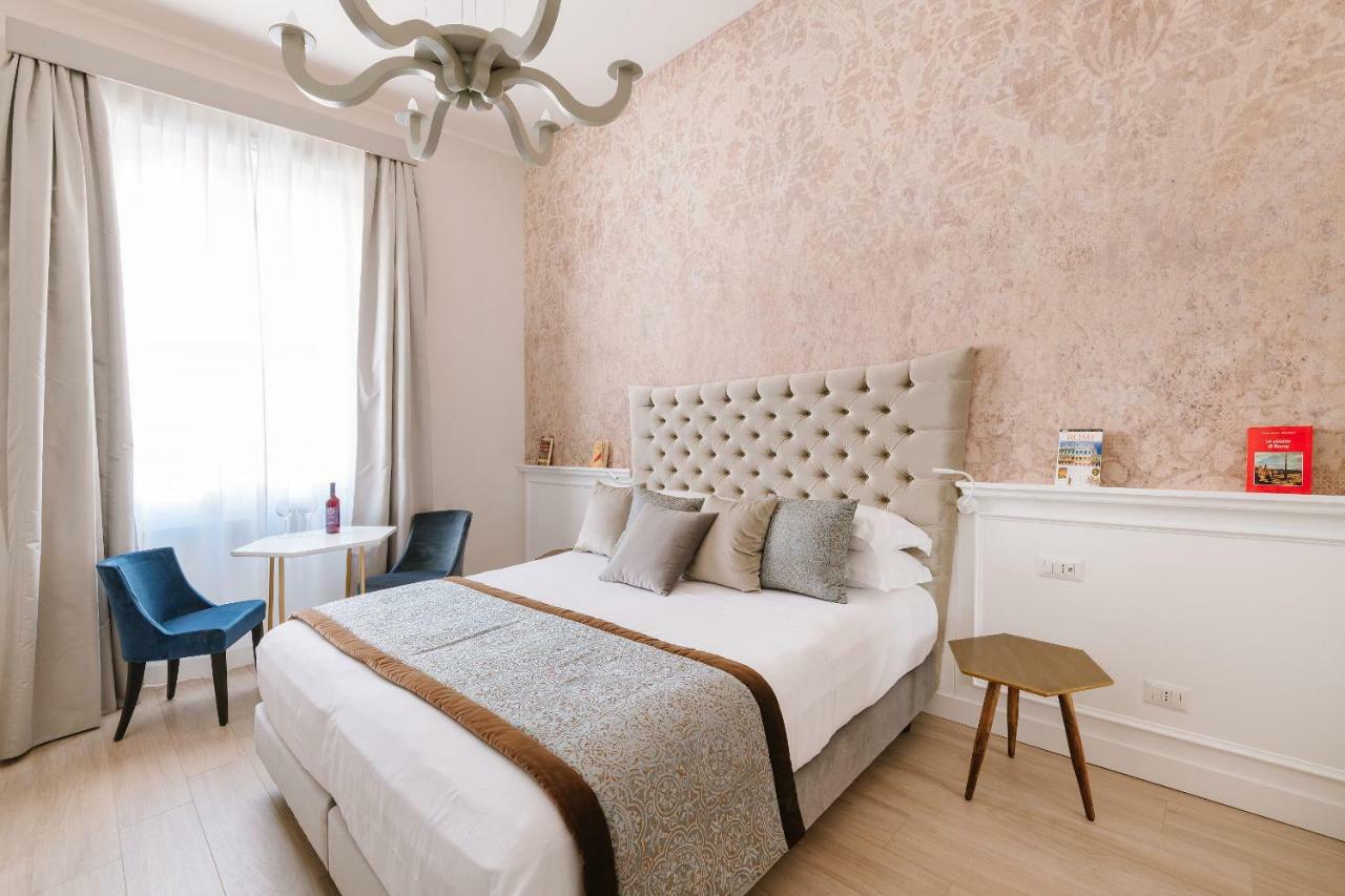 Rhea Silvia Luxury Navona 2*